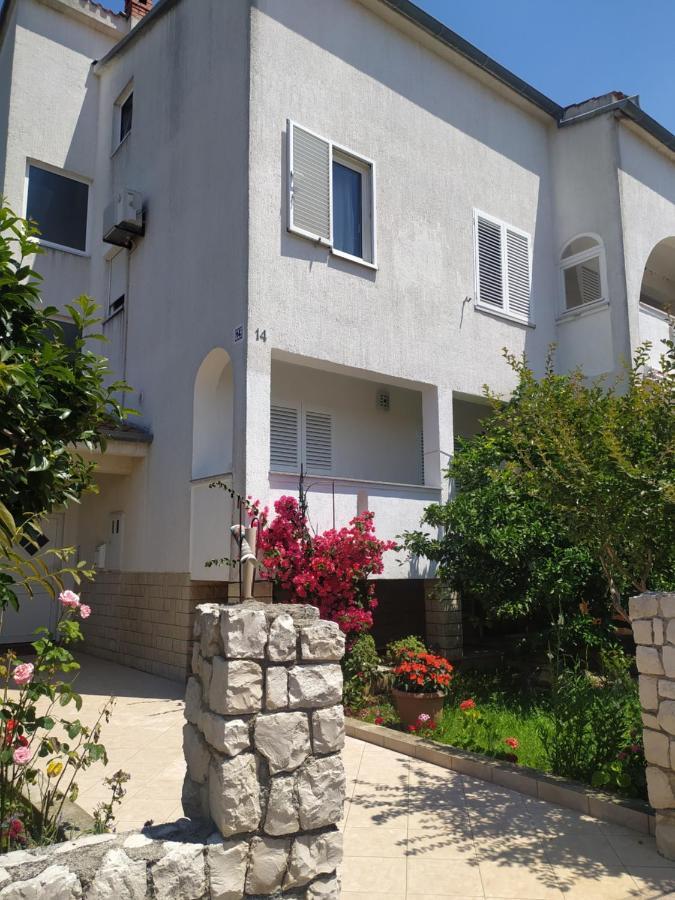 Apartment & Rooms Poppy Rose Zadar Exterior foto