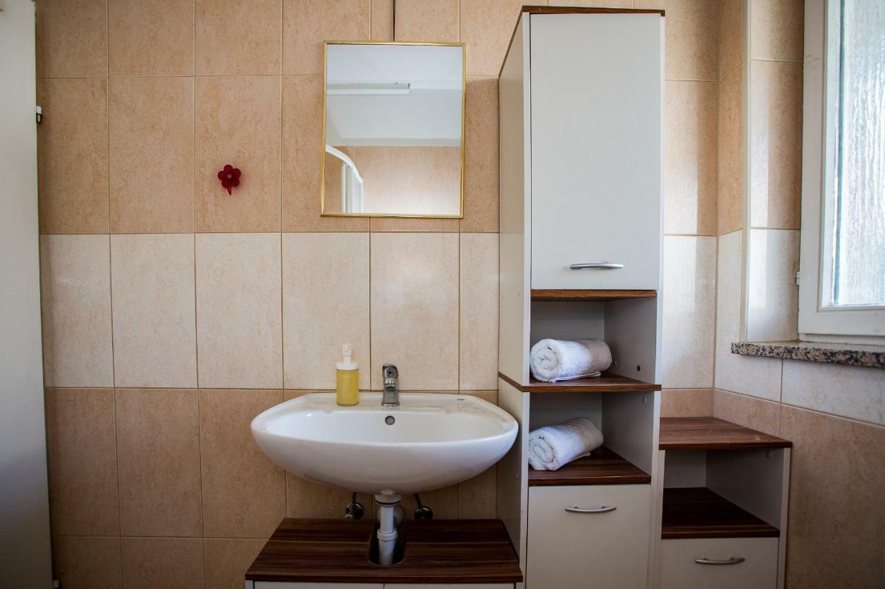 Apartment & Rooms Poppy Rose Zadar Exterior foto